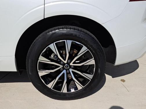 2023 Volvo XC60 B5 Core