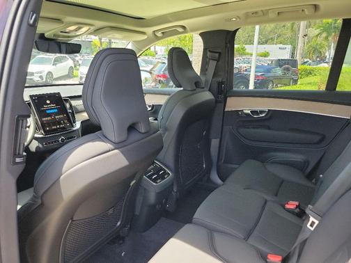 Mulberry Red 2026 Volvo XC90 B6 Plus 7-Seater