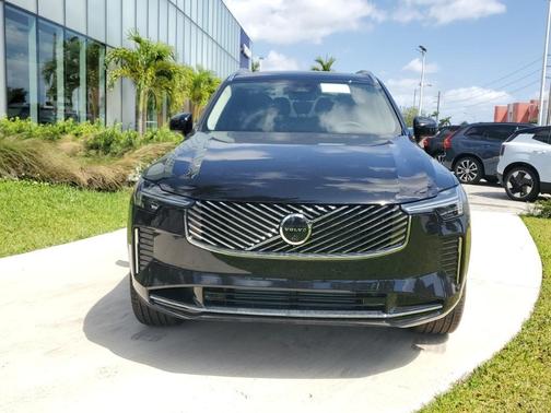 2025 Volvo XC90 Plug-In Hybrid T8 Plus 7-Seater