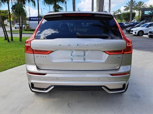 2025 Volvo XC60 Plug-In Hybrid T8 Ultra