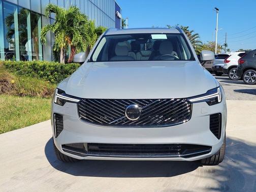 2026 Volvo XC90 B6 Ultra 7-Seater