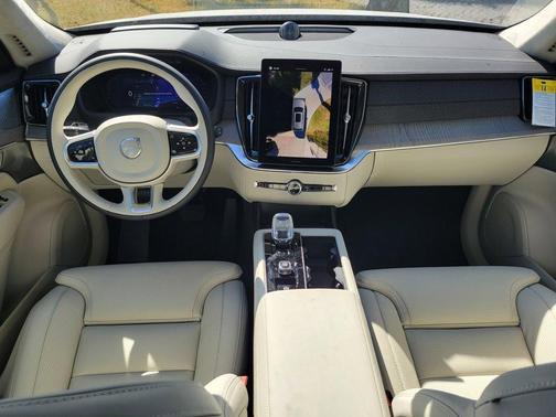 2026 Volvo XC90 B6 Ultra Dark Theme 7-Seater