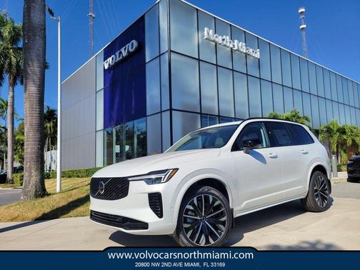 2026 Volvo XC90 B6 Ultra Dark Theme 7-Seater