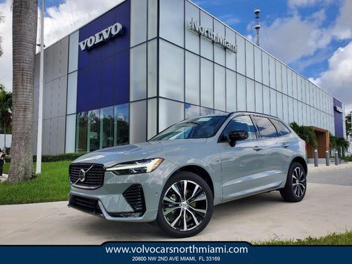 2025 Volvo XC60 B5 Plus