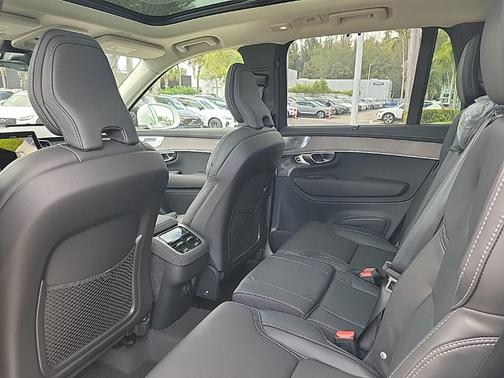 2026 Volvo XC90 B6 Ultra 7-Seater