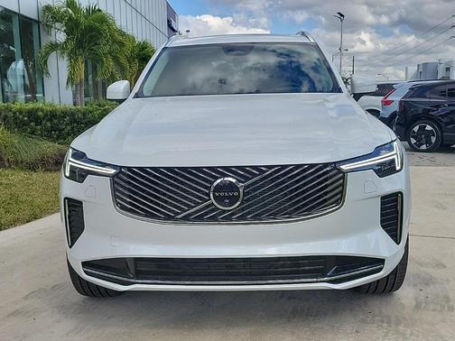 2026 Volvo XC90 B6 Ultra 7-Seater