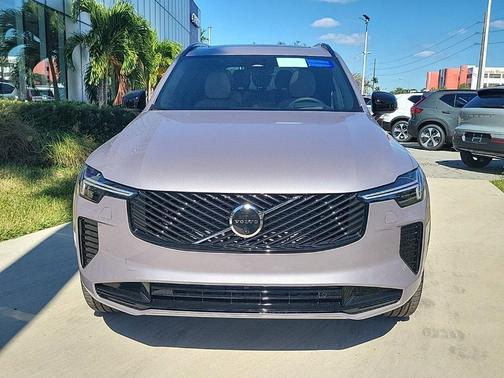 2026 Volvo XC90 B6 Ultra Dark Theme 7-Seater