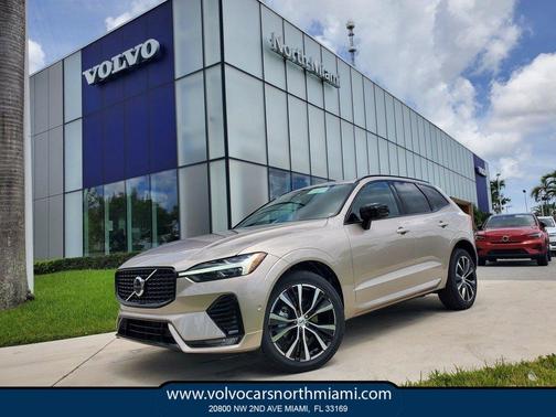 2025 Volvo XC60 B5 Plus