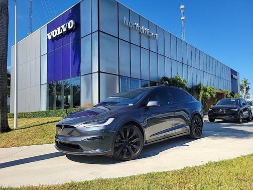 2022 Tesla Model X Base