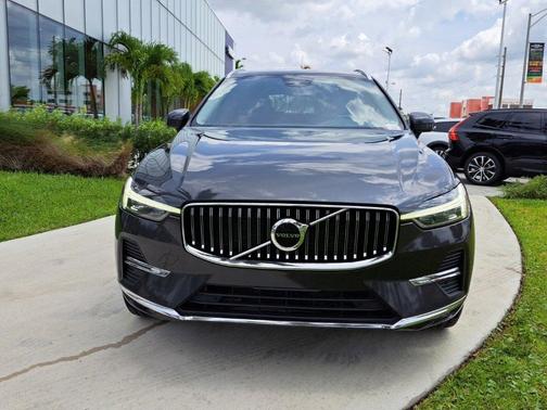 2022 Volvo XC60 B6 Inscription
