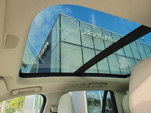 2023 Volvo XC90 B5 Core