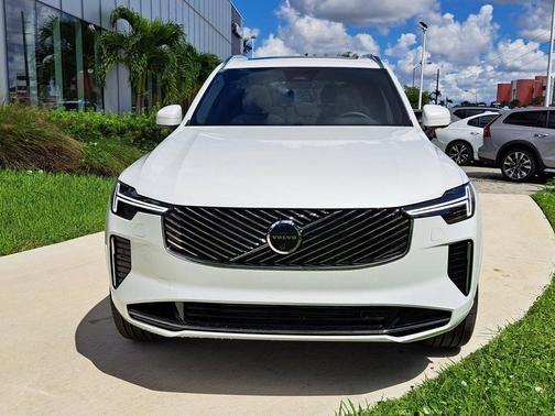 2026 Volvo XC90 Plug-In Hybrid T8 Ultra 7-Seater