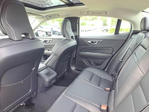 2025 Volvo S60 B5 Core