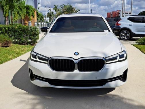 2023 BMW 530 i