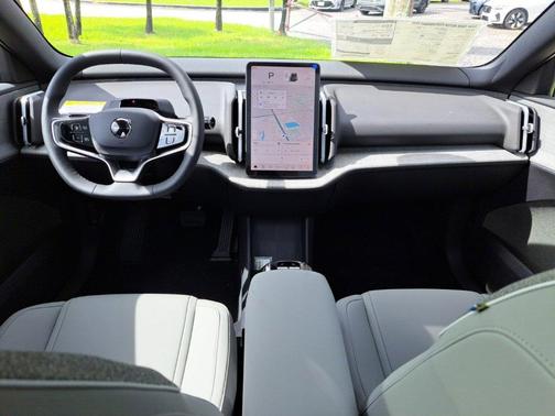 2025 Volvo EX30 Twin Motor Plus