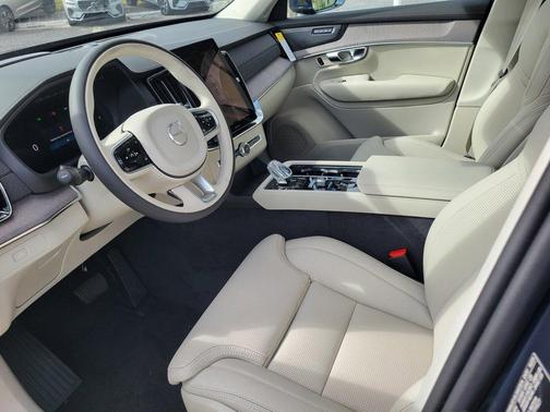 2026 Volvo XC90 B6 Ultra 7-Seater