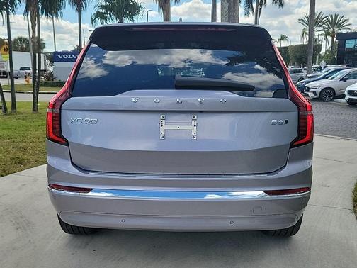 2026 Volvo XC90 B6 Plus 7-Seater