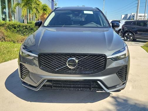 2026 Volvo XC60 B5 Core