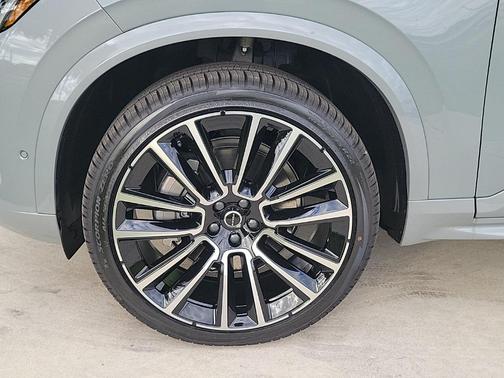 2026 Volvo XC90 B6 Ultra 7-Seater