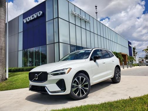 2025 Volvo XC60 B5 Plus