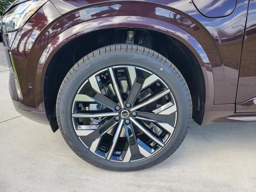 2025 Volvo XC90 Plug-In Hybrid T8 Ultra 6-Seater