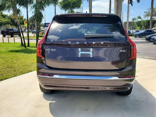 Mulberry Red 2026 Volvo XC90 B5 Core