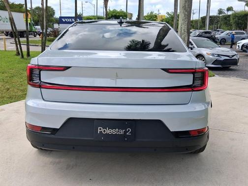 Snow 2022 Polestar 2 Long Range Dual Motor