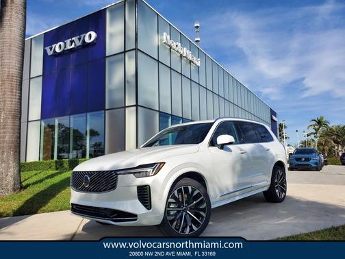 2025 Volvo XC90 B6 Plus 6-Seater