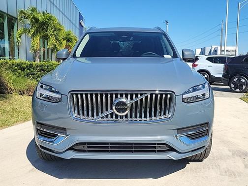 2023 Volvo XC90 Recharge Plug-In Hybrid T8 Plus Bright Theme 7 Passenger