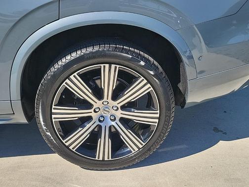 2023 Volvo XC90 Recharge Plug-In Hybrid T8 Plus Bright Theme 7 Passenger