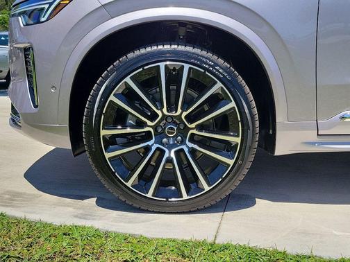 Silver 2026 Volvo XC90 B6 Ultra 7-Seater
