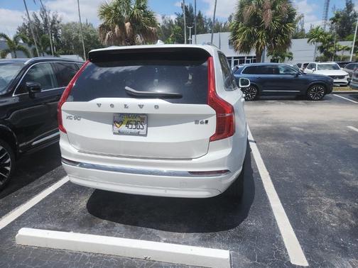 2023 Volvo XC90 B6 Plus 6-Seater
