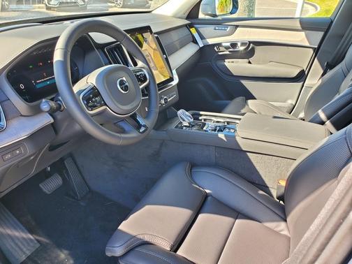 2025 Volvo XC90 Plug-In Hybrid T8 Ultra 7-Seater