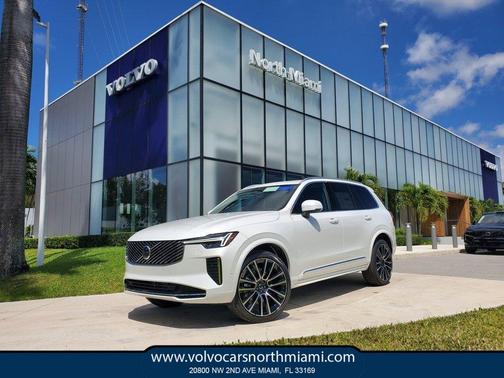 2025 Volvo XC90 B6 Ultra