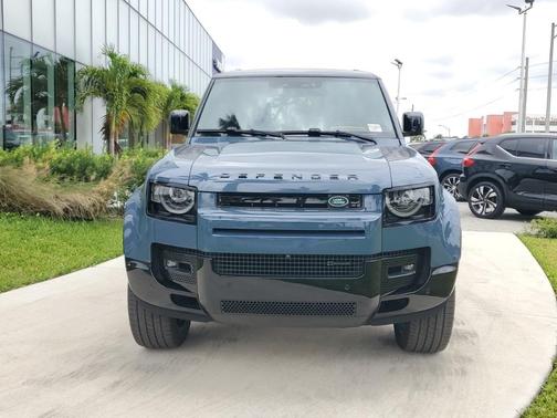 2023 Land Rover Defender 110 X-Dynamic SE