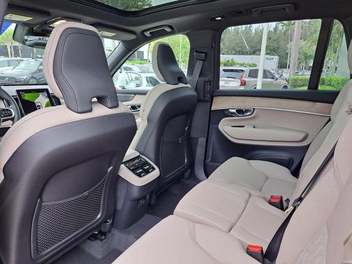 2026 Volvo XC90 B6 Plus 7-Seater
