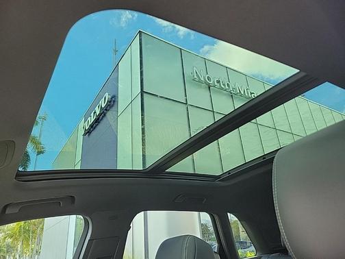 2021 Audi Q3 45 S line Premium