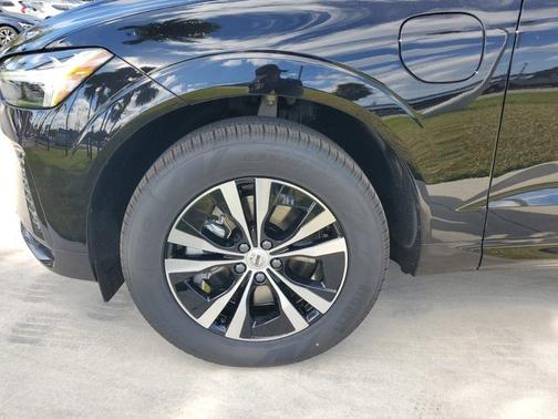 2025 Volvo XC60 Plug-In Hybrid T8 Core