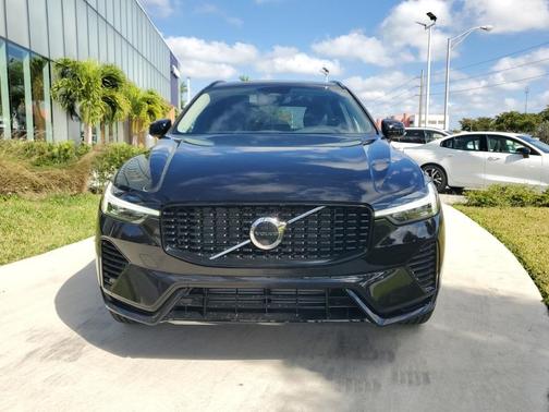 2025 Volvo XC60 Plug-In Hybrid T8 Core