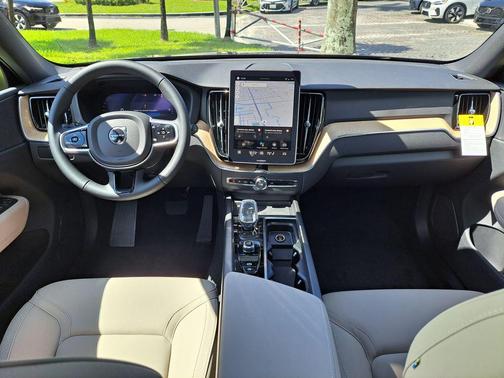 Onyx Black Metallic 2026 Volvo XC60 B5 Core