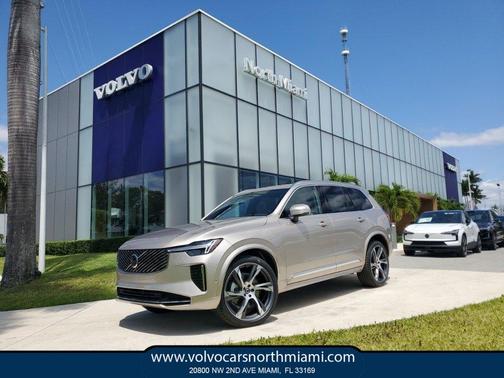 2025 Volvo XC90 B6 Ultra