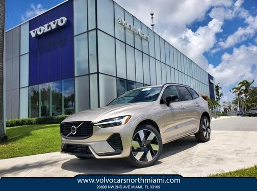 2025 Volvo XC60 Plug-In Hybrid T8 Plus