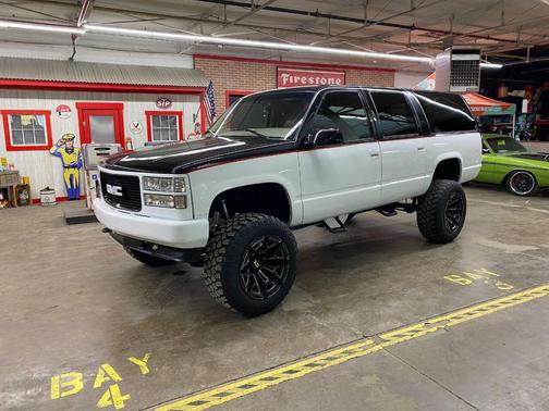 1999 GMC Suburban SLT CMI