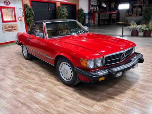 Red 1988 Mercedes-Benz S-Class 560 SL 2dr Convertible