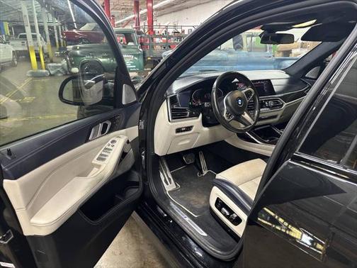2019 BMW X7 xDrive50i