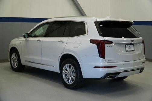 2025 Cadillac XT6 Luxury AWD