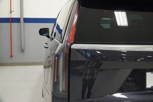 2023 Cadillac Escalade ESV Premium Luxury