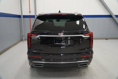 2025 Cadillac XT6 Luxury AWD