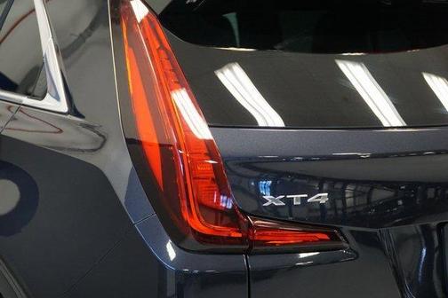 2022 Cadillac XT4 Luxury