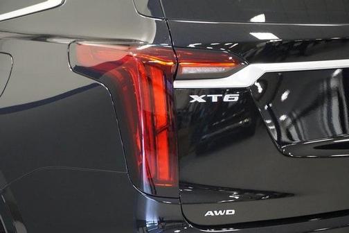 2025 Cadillac XT6 Luxury AWD